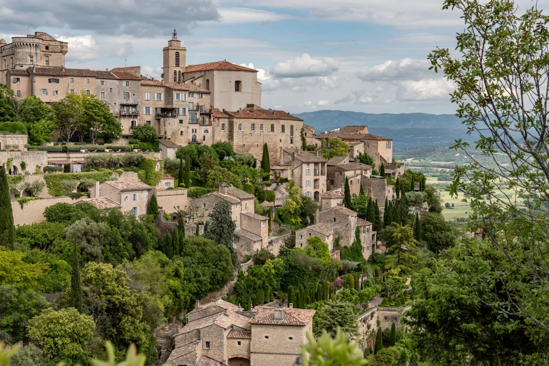 Village perché de Gordes dans le Luberon en Provence